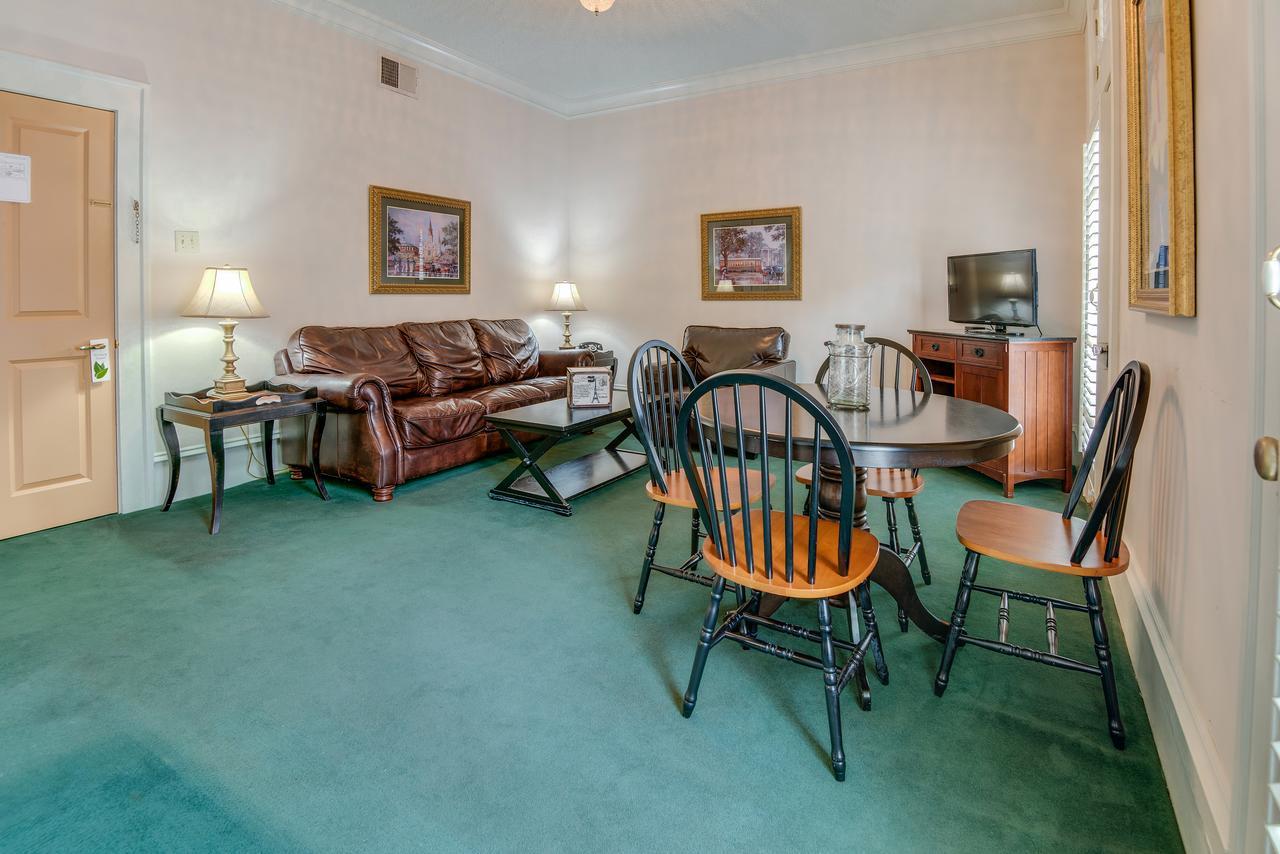 Chateau Orleans New Orleans  Kültér fotó